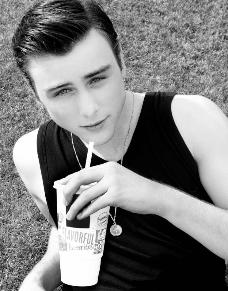 Sterling Beaumon