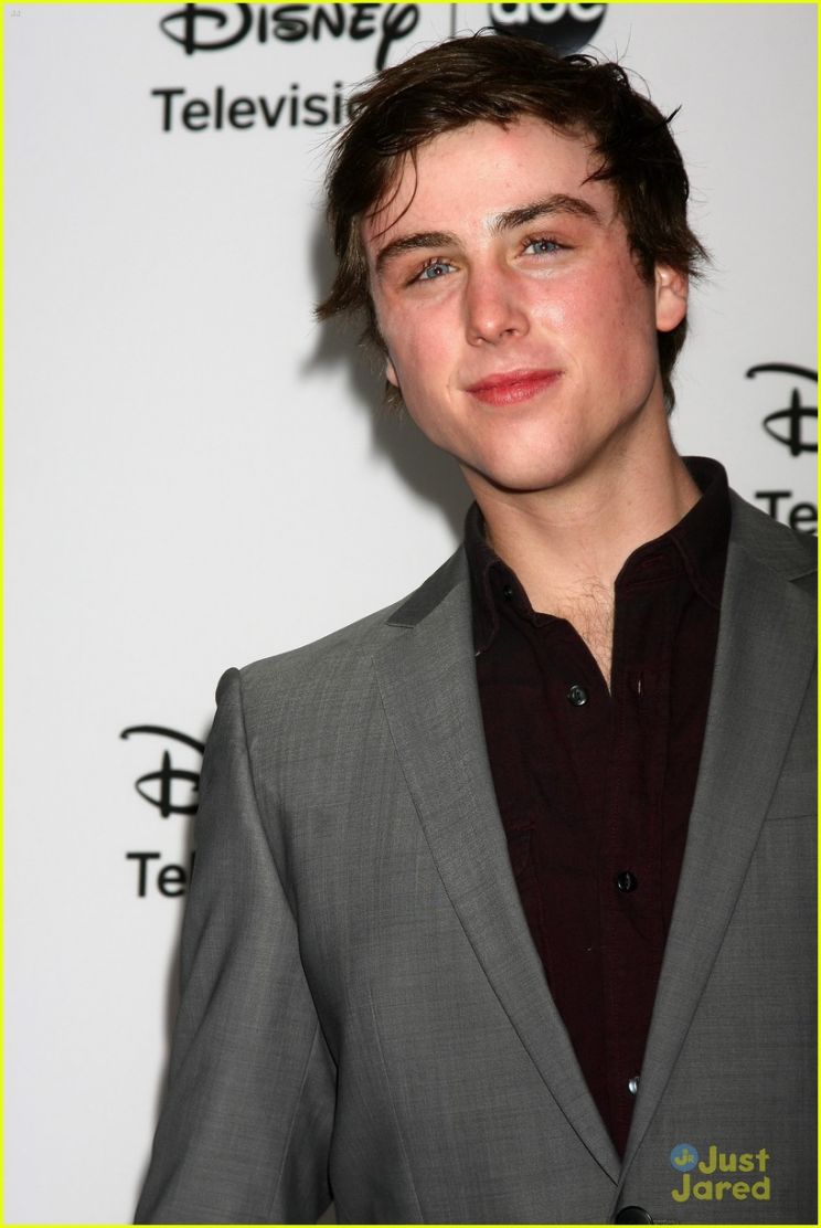 Sterling Beaumon