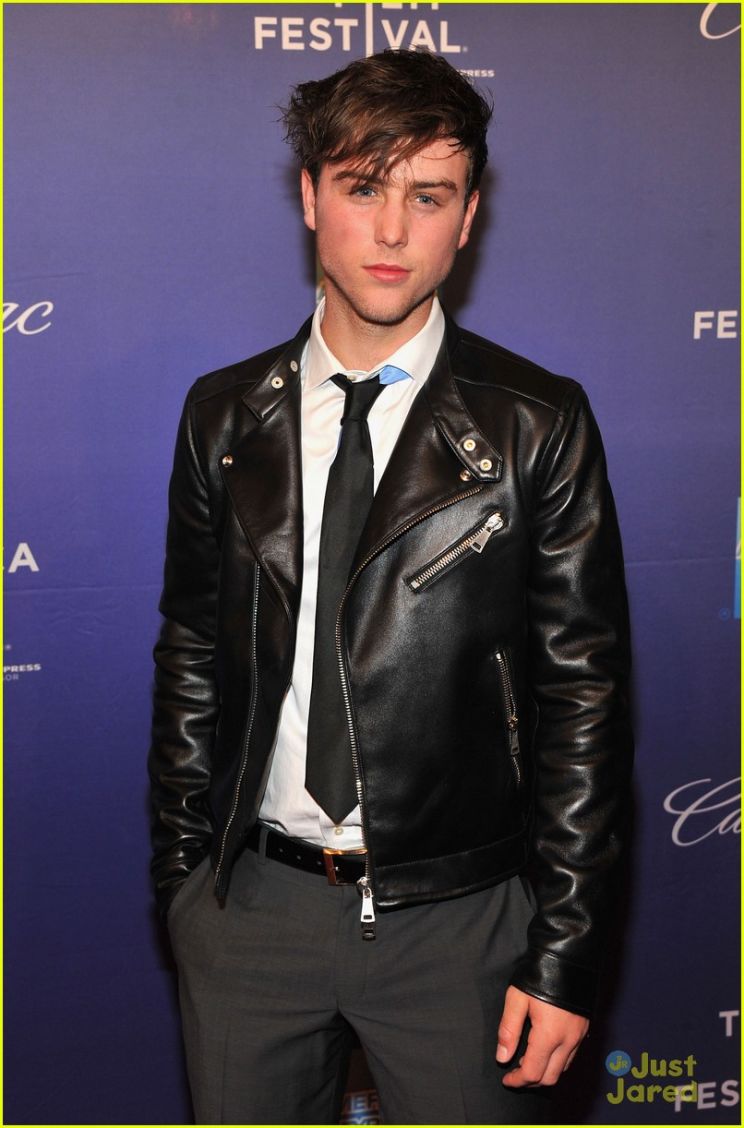 Sterling Beaumon