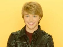 Sterling Knight