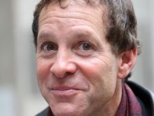 Steve Guttenberg