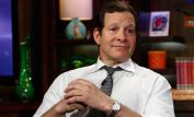 Steve Guttenberg