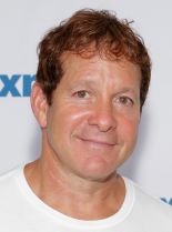 Steve Guttenberg