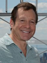 Steve Guttenberg