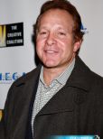 Steve Guttenberg