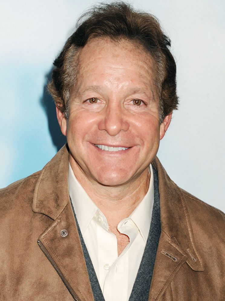 Steve Guttenberg