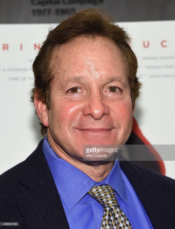 Steve Guttenberg