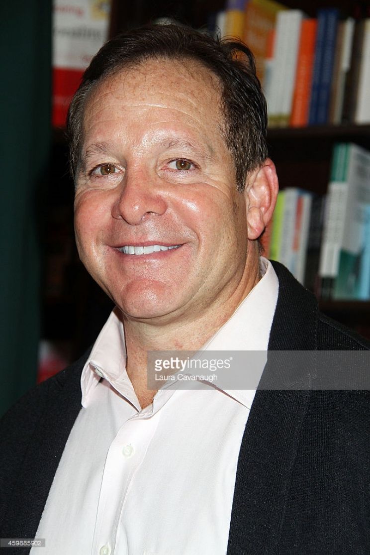 Steve Guttenberg