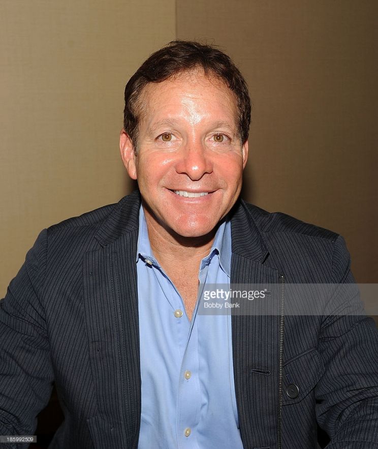 Steve Guttenberg