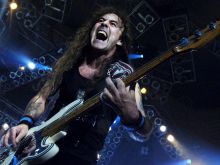 Steve Harris