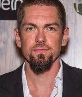 Steve Howey