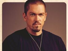 Steve Howey photo