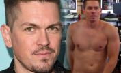 Steve Howey