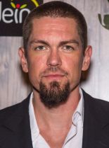 Steve Howey