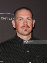 Steve Howey