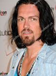 Steve Howey