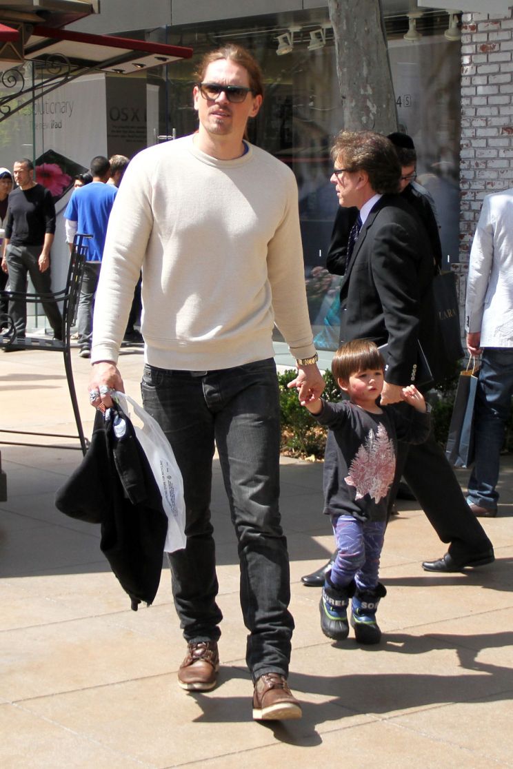 Steve Howey