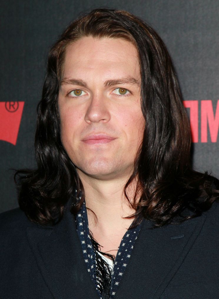 Steve Howey