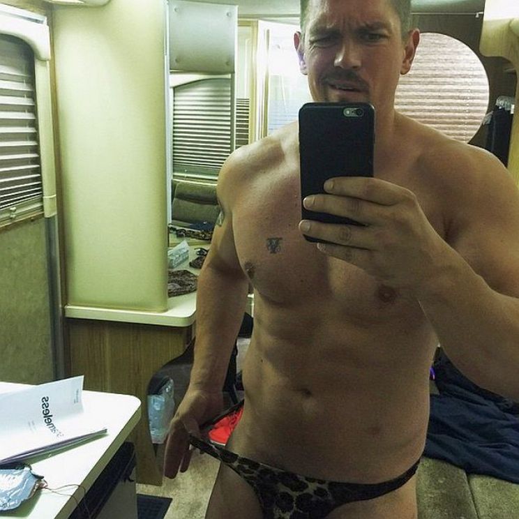 Steve Howey