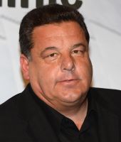 Steve Schirripa