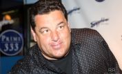 Steve Schirripa