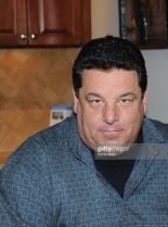 Steve Schirripa