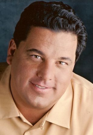 Steve Schirripa