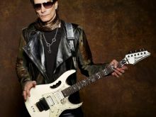 Steve Vai