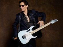 Steve Vai