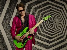 Steve Vai