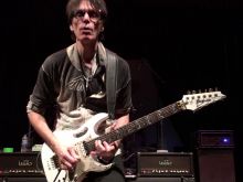 Steve Vai