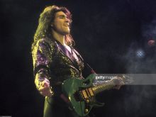 Steve Vai