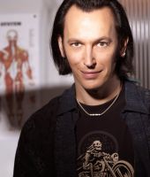 Steve Valentine