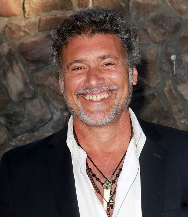 Steven Bauer