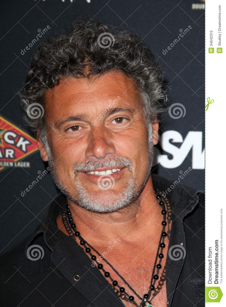 Steven Bauer