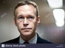 Steven Mackintosh