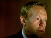 Steven Mackintosh