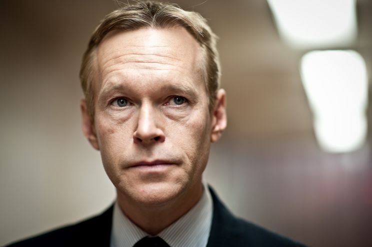 Steven Mackintosh