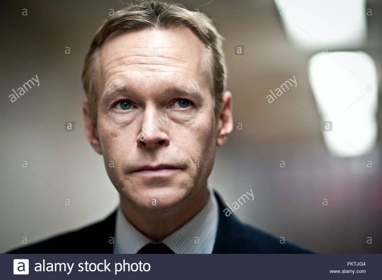 Steven Mackintosh