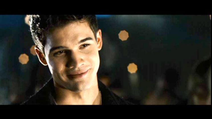 Steven Strait