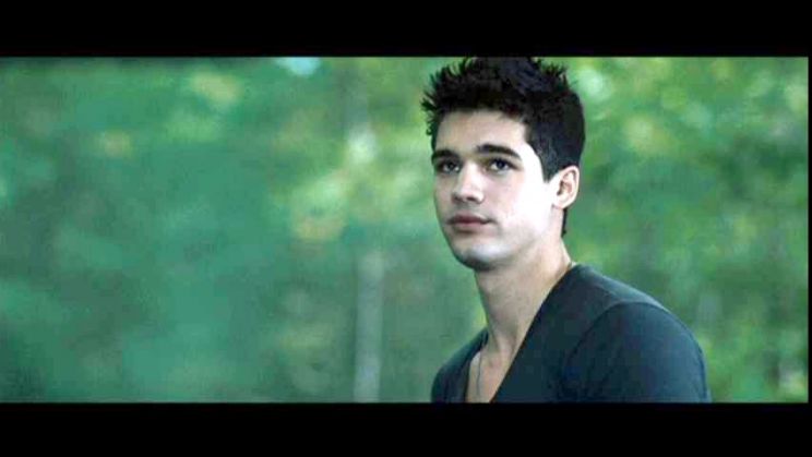 Steven Strait