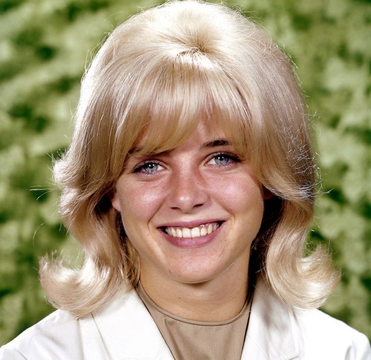 Sue Lyon