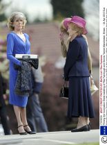Sue Nicholls photo