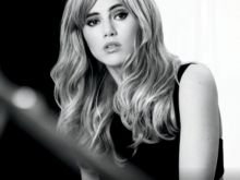 Suki Waterhouse