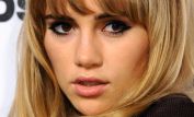 Suki Waterhouse