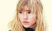 Suki Waterhouse