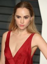 Suki Waterhouse