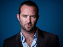 Sullivan Stapleton