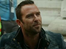 Sullivan Stapleton