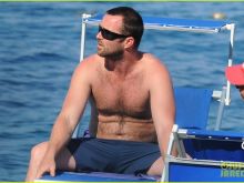 Sullivan Stapleton